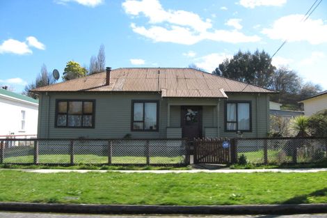 Photo of property in 43 Moa Street, Taihape, 4720