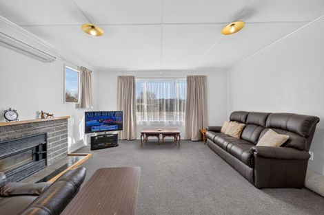 Photo of property in 1 Taverner Street, Carterton, 5713