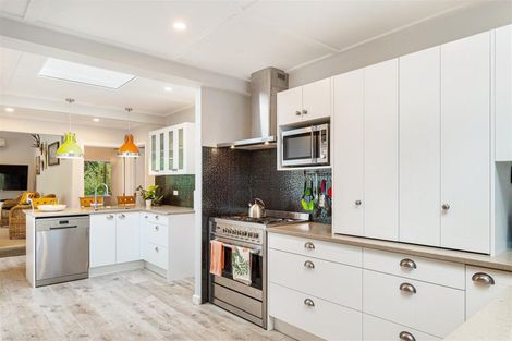 Photo of property in 46 The Circle, Manly, Whangaparaoa, 0930