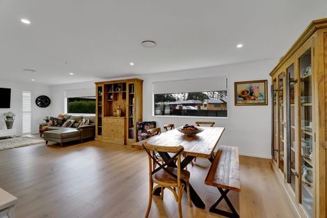 Photo of property in 26 Mercade Close, Stratford, 4332