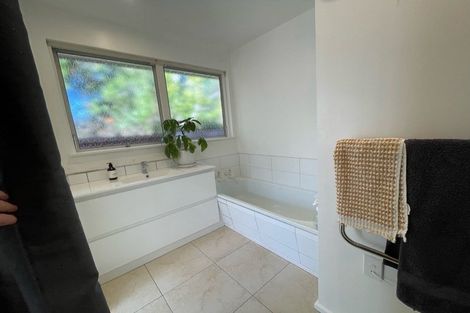 Photo of property in 1/427 Avonhead Road, Avonhead, Christchurch, 8042