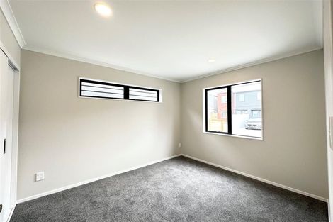Photo of property in 31 Combat Street, Papakura, 2110