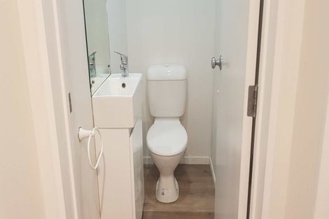 Photo of property in 7/3 Orwell Road, Greenhithe, Auckland, 0632