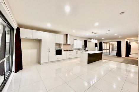 Photo of property in 18 Dromoland Drive, Flat Bush, Auckland, 2019