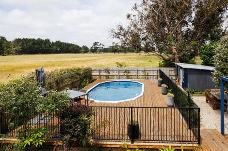 Photo of property in 38 Russell Street, Foxton, 4814