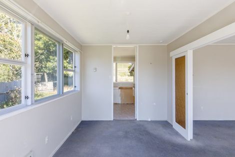 Photo of property in Ex Awariki School, 667 Mangahei Road, Te Uri, Dannevirke, 4973