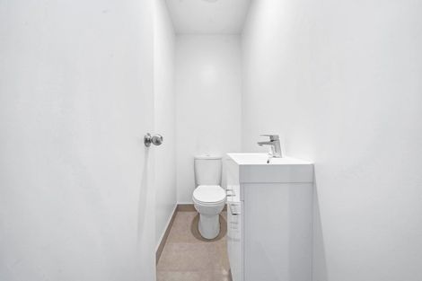 Photo of property in 9 Tarapuke Lane, Papakura, 2110