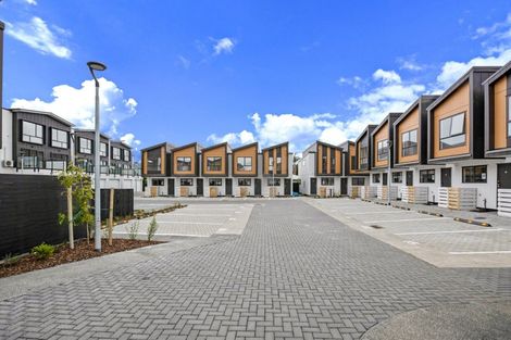 Photo of property in 3 Red Arches Road, Henderson, Auckland, 0610