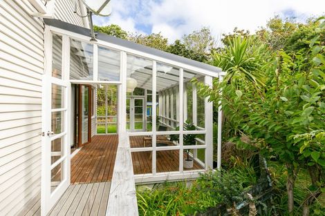 Photo of property in 55 Makara Road, Karori, Wellington, 6012