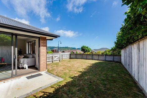 Photo of property in 5 Ihakara Arthur Lane, Aotea, Porirua, 5024