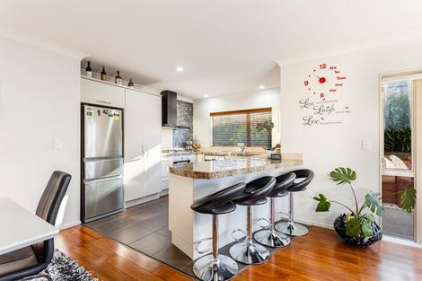 Photo of property in 21 Bradnor Meadows Drive, Swanson, Auckland, 0612