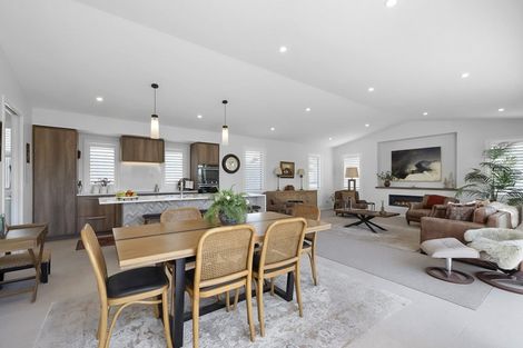 Photo of property in 62 Pendarves Street, New Plymouth, 4310