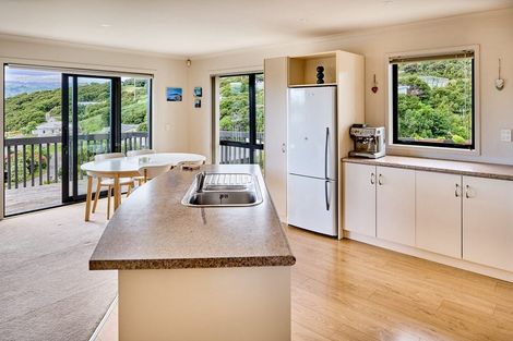 Photo of property in 17 Endeavour Drive, Whitby, Porirua, 5024