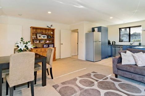 Photo of property in 62a Hutchinson Avenue, New Lynn, Auckland, 0600