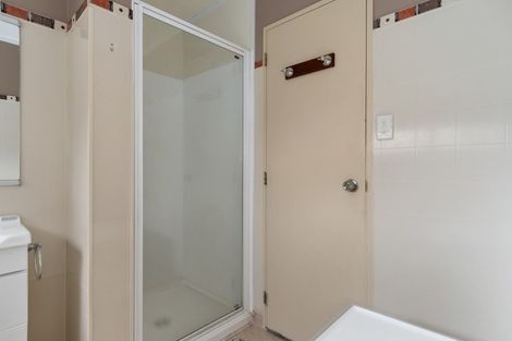 Photo of property in 18 Victory Street, Welcome Bay, Tauranga, 3112