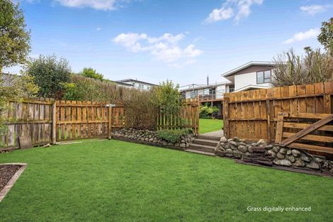 Photo of property in 17 Puriri Crescent, Lansdowne, Masterton, 5810