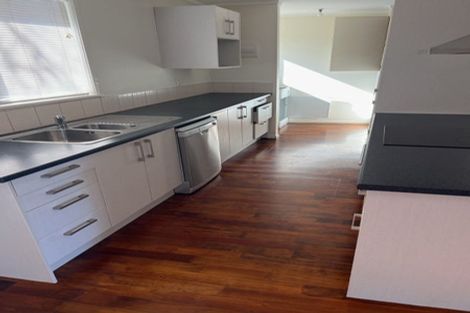 Photo of property in 41 Rathgar Road, Henderson, Auckland, 0610