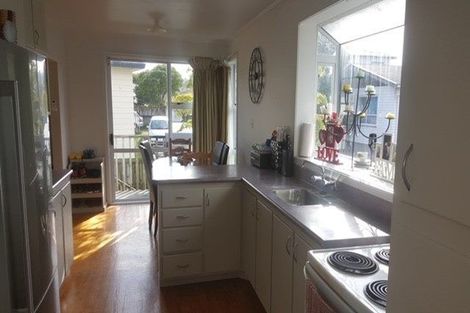 Photo of property in 13a Universal Drive, Henderson, Auckland, 0610