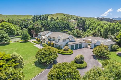 Photo of property in Lochlands, 377 Grays Road, Pauatahanui, Porirua, 5381