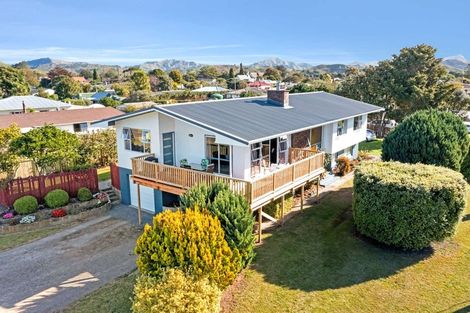 Photo of property in 12 Banks Street, Tolaga Bay, 4077