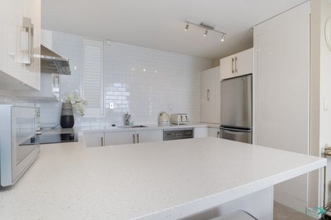 Photo of property in 2/7 London Street, Saint Marys Bay, Auckland, 1011