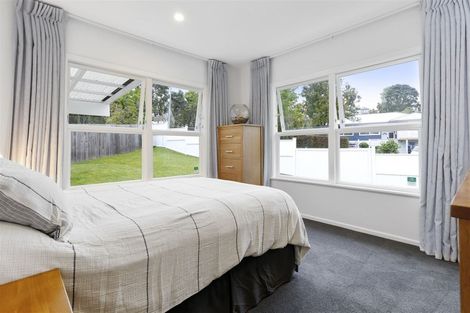 Photo of property in 5 Arahia Street, Northcote, Auckland, 0627