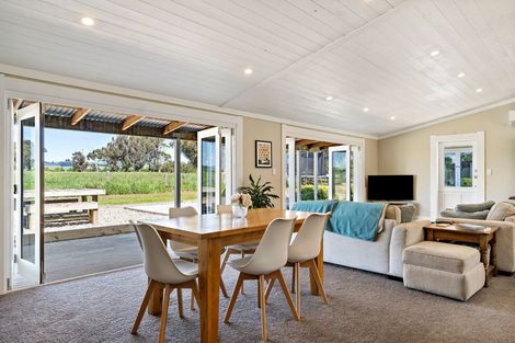 Photo of property in 507 Martinborough Pirinoa Road, Dyerville, Martinborough, 5781