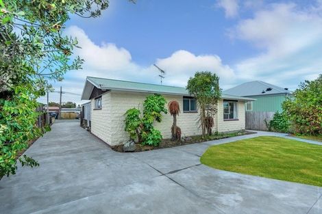 Photo of property in 27 Sandra Street, South New Brighton, Christchurch, 8062