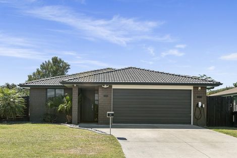 Photo of property in 10 Butterworth Crescent, Papamoa Beach, Papamoa, 3118