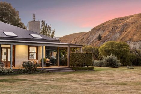 Photo of property in 333 Ardgour Road, Tarras, Cromwell, 9383