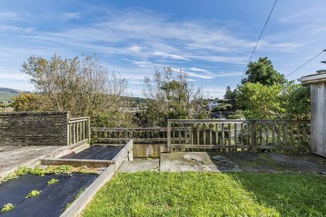 Photo of property in 13 Downes Street, Titahi Bay, Porirua, 5022