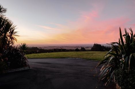 Photo of property in 191 Ngahere Park Road, Turitea, Palmerston North, 4472