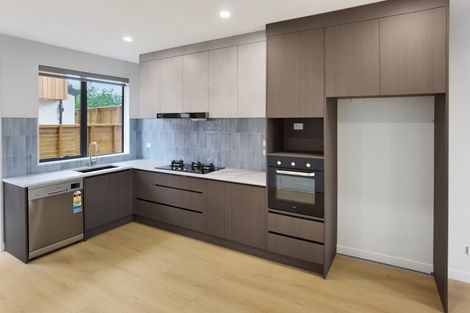 Photo of property in 41 Davington Way, Burswood, Auckland, 2013