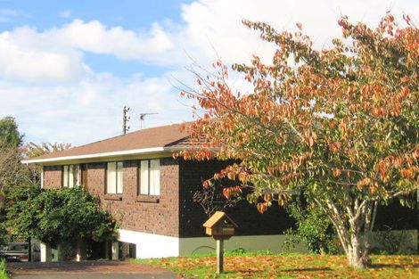 Photo of property in 8 Anich Road, Massey, Auckland, 0614