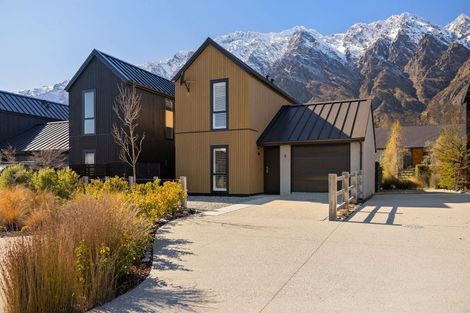 Photo of property in 9 Mulholland Drive, Jacks Point, 9371