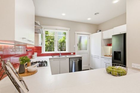 Photo of property in 8 Makererua Street, Ngaio, Wellington, 6035