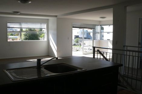 Photo of property in 3/55 Thackeray Place, Waltham, Christchurch, 8023