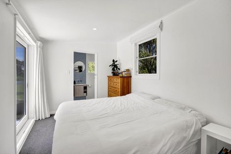 Photo of property in 13 Standish Street, Midhirst, Stratford, 4394