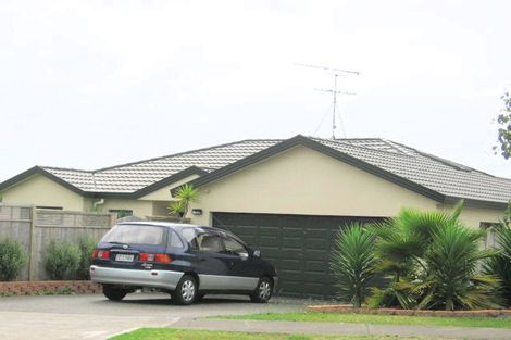 Photo of property in 49 Ponderosa Drive, Oteha, Auckland, 0632
