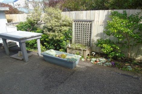 Photo of property in 2/3 Ngaio Gorge Road, Ngaio, Wellington, 6035