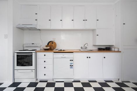 Photo of property in 194 Greerton Road, Greerton, Tauranga, 3112