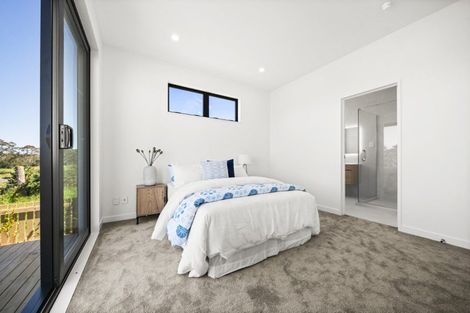 Photo of property in 165 Kerepi Street, Westgate, 0814