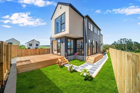 Photo of property in 165 Kerepi Street, Westgate, 0814