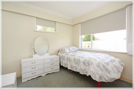 Photo of property in 7 Harlech Street, Levin, 5510