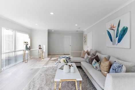 Photo of property in 3/8 Saints Court, Manurewa, Auckland, 2102