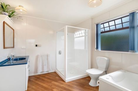 Photo of property in 11 Roxby Street, South Hill, Oamaru, 9400