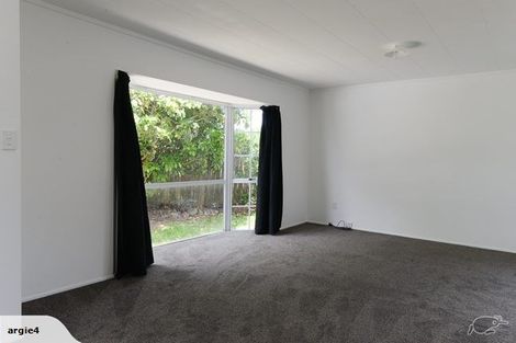 Photo of property in 107a Pohutukawa Drive, Owhata, Rotorua, 3010