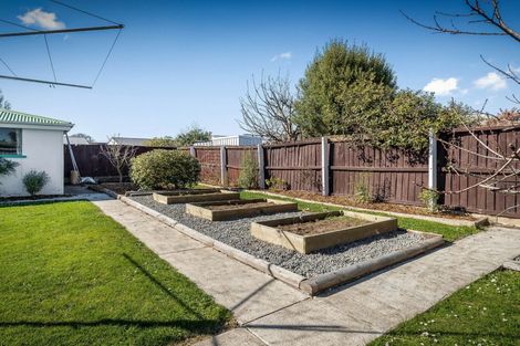 Photo of property in 62 Coopers Road, Dallington, Christchurch, 8061