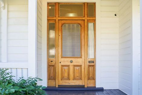 Photo of property in 80 Great North Road, Saint Johns Hill, Whanganui, 4500