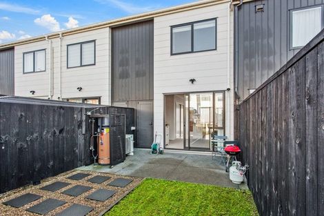 Photo of property in 21 David Carnegie Road, Hobsonville, Auckland, 0616